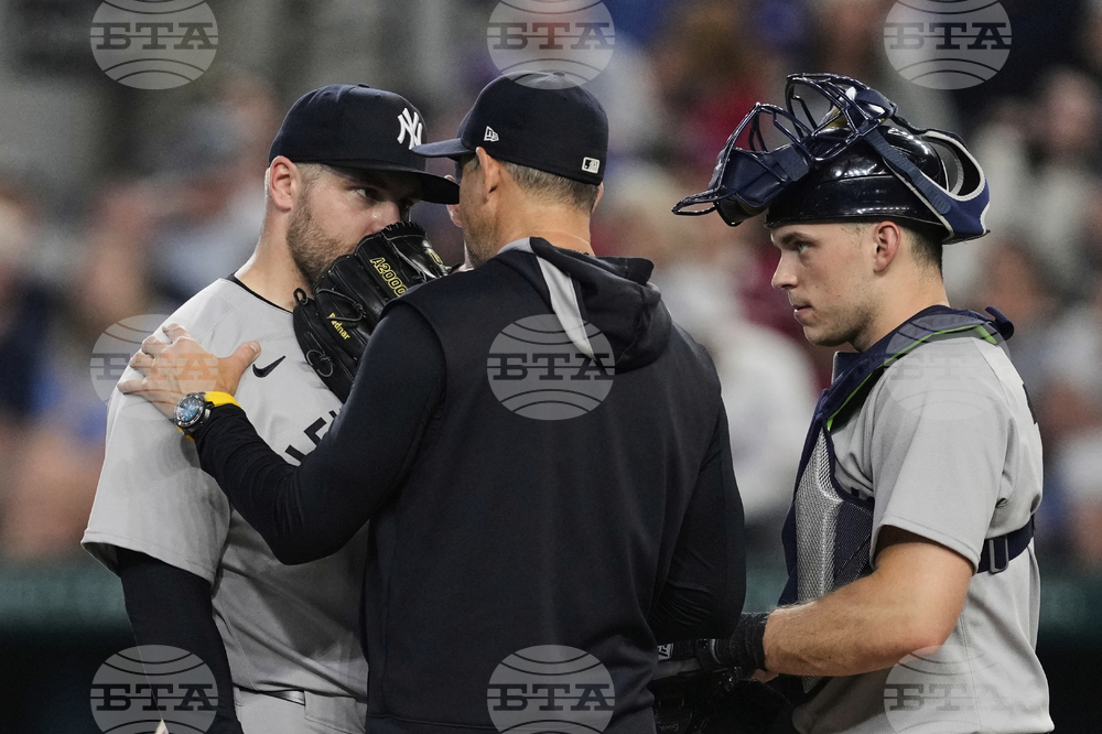 Yankees Rangers Baseball