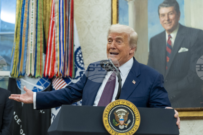 По-високите мита на Тръмп влязоха в сила и засегнаха стоки на основни търговски партньори на САЩ