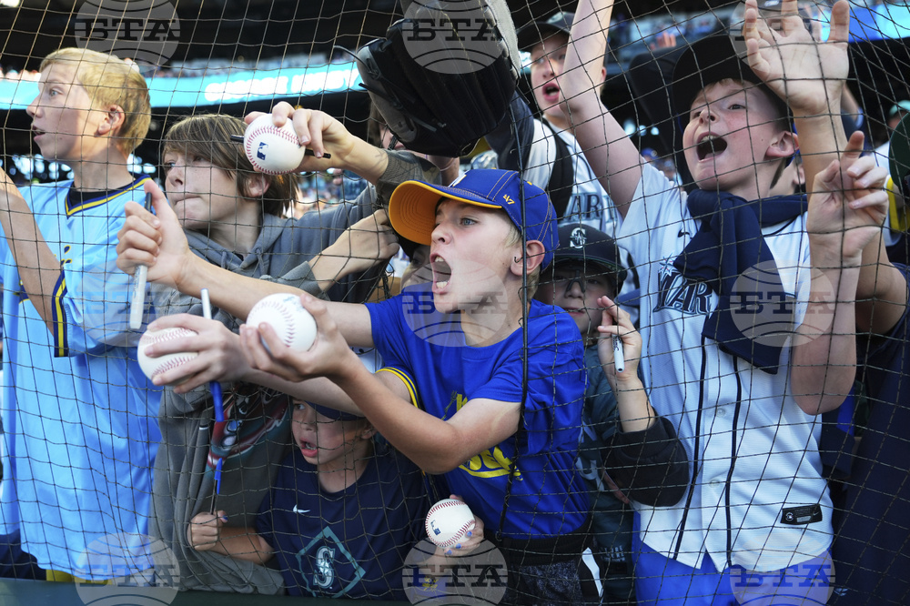 White Sox Mariners Baseball