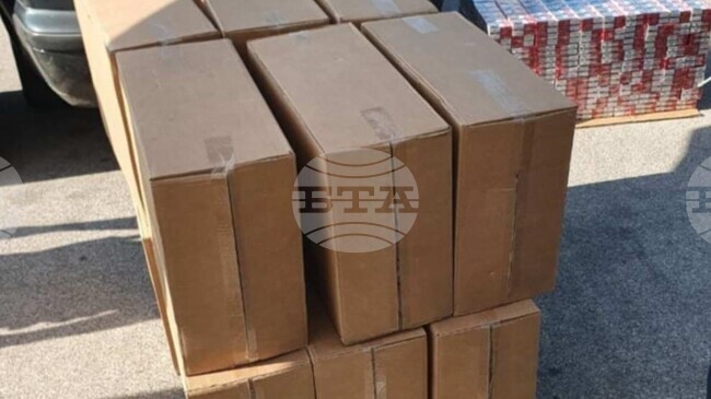 ГДБОП задържа двама души със 190 мастербокса цигари без бандерол