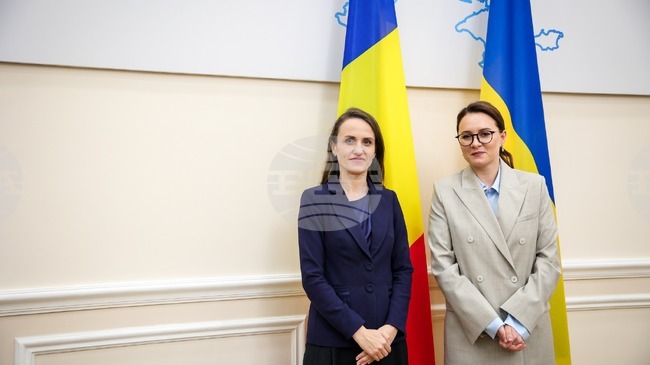 Министърът на външните работи на Румъния Оана Цою е на посещение в Киев