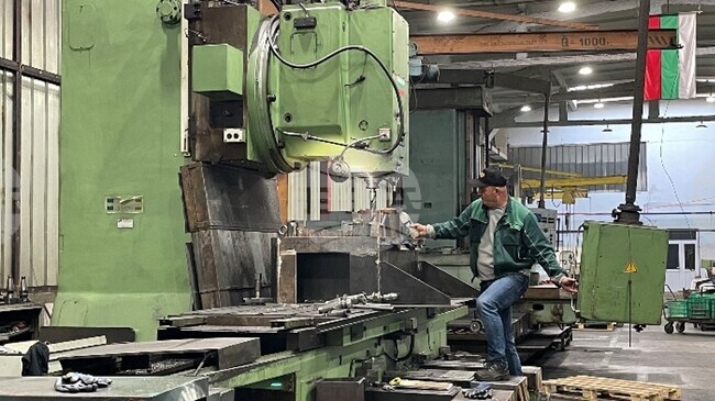 Силистренската фирма "ЕМИ АД" ЕООД активно търси машинни инженери и специалисти със средна квалификация за своите производства