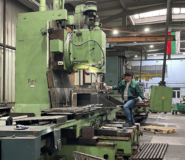 Силистренската фирма "ЕМИ АД" ЕООД активно търси машинни инженери и специалисти със средна квалификация за своите производства