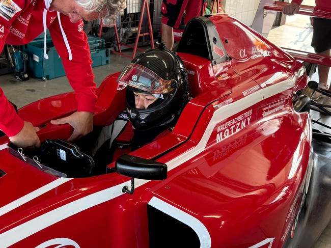 Младият български пилот Мартин Стоянов е постигнал две победи на писта "Словакия ринг“, съобщи треньорът му Мирослав Петков