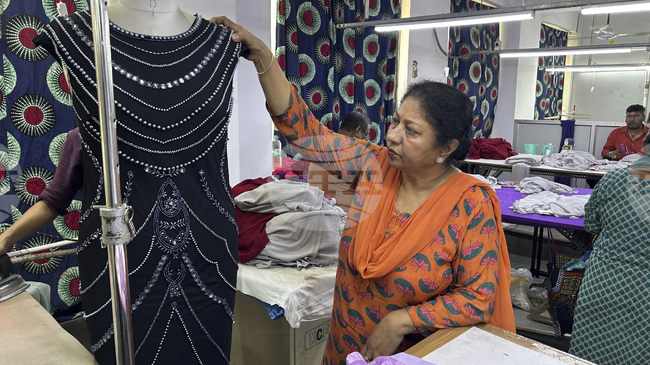 Търговският дефицит на Индия достигна осеммесечен връх през юли