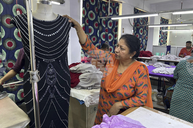 Търговският дефицит на Индия достигна осеммесечен връх през юли