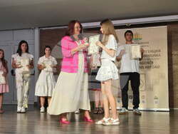 Национален дворец на децата - Изпълнителна агенция за българите в чужбина - ученическо творчество - награждаване