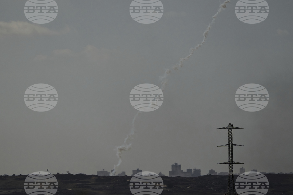 Израелската армия съобщи, че е нанесла удар по ракетна база край град Газа