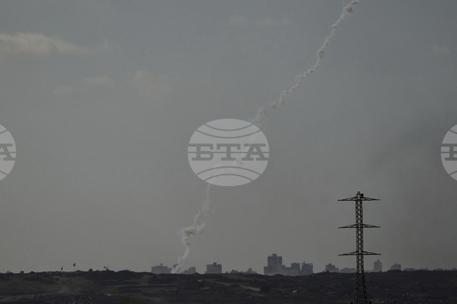 Израелската армия съобщи, че е нанесла удар по ракетна база край град Газа