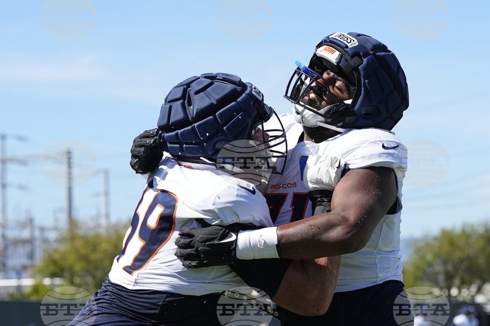 Broncos 49ers Football