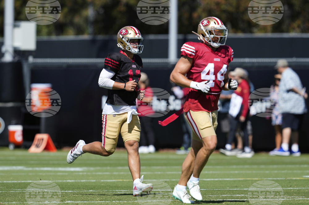 Broncos 49ers Football