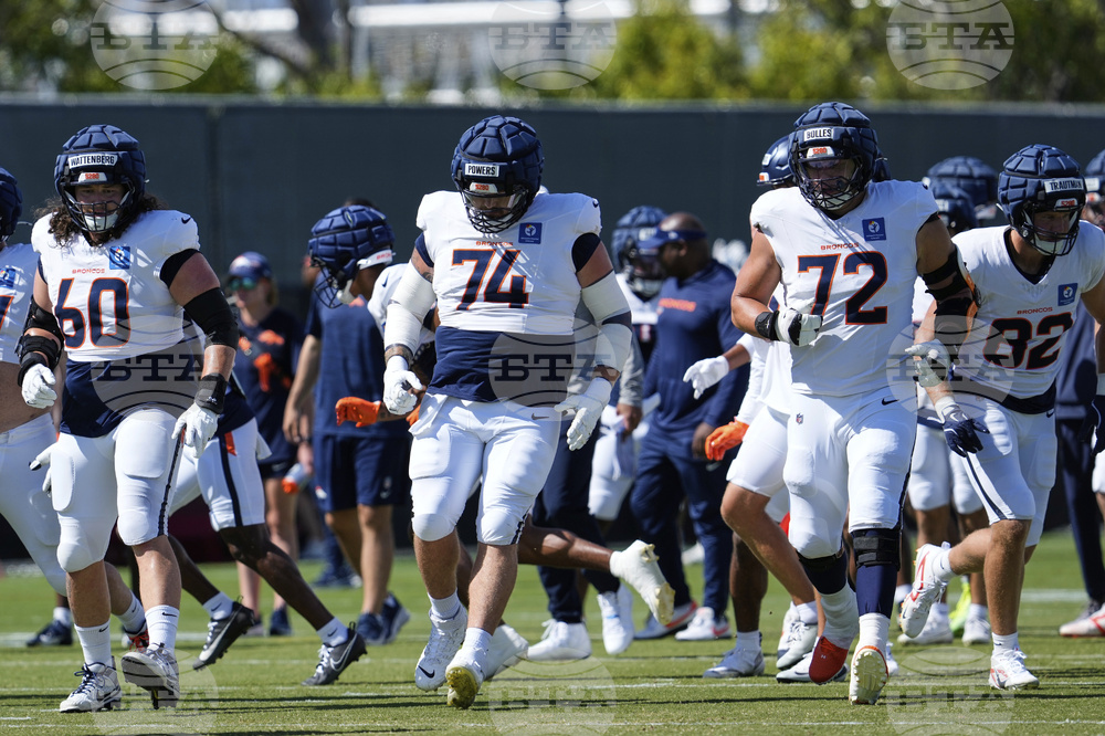 Broncos 49ers Football