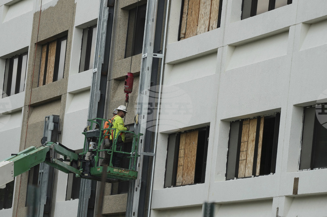 Изследователи създават адаптивни, самовъзстановяващи се строителни материали по европроект 
