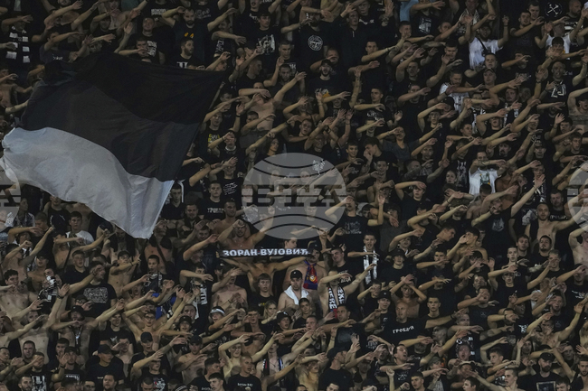 Партизан Белград е наказан от УЕФА за транспарант на феновете срещу Косово