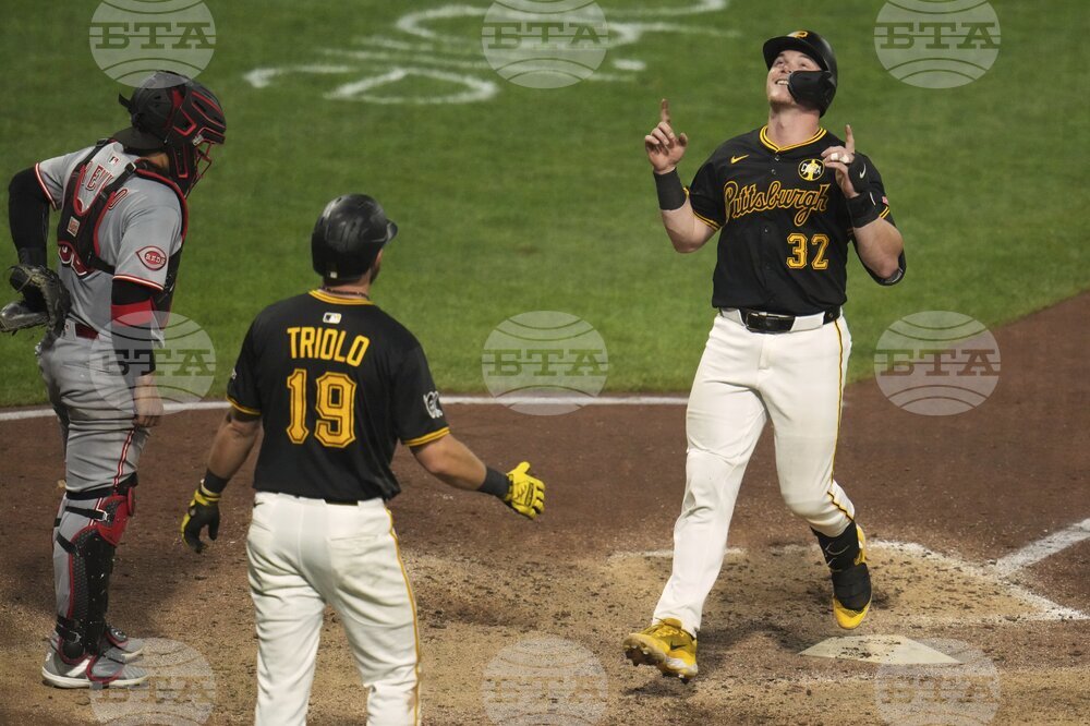 Reds Pirates Baseball