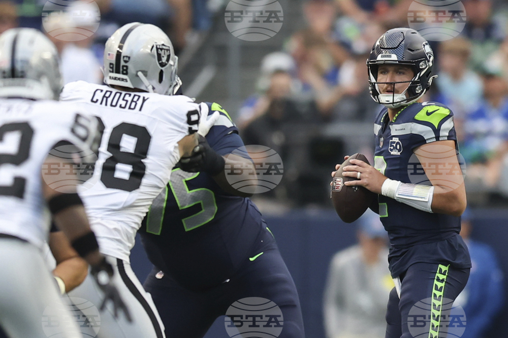 Raiders Seahawks Football