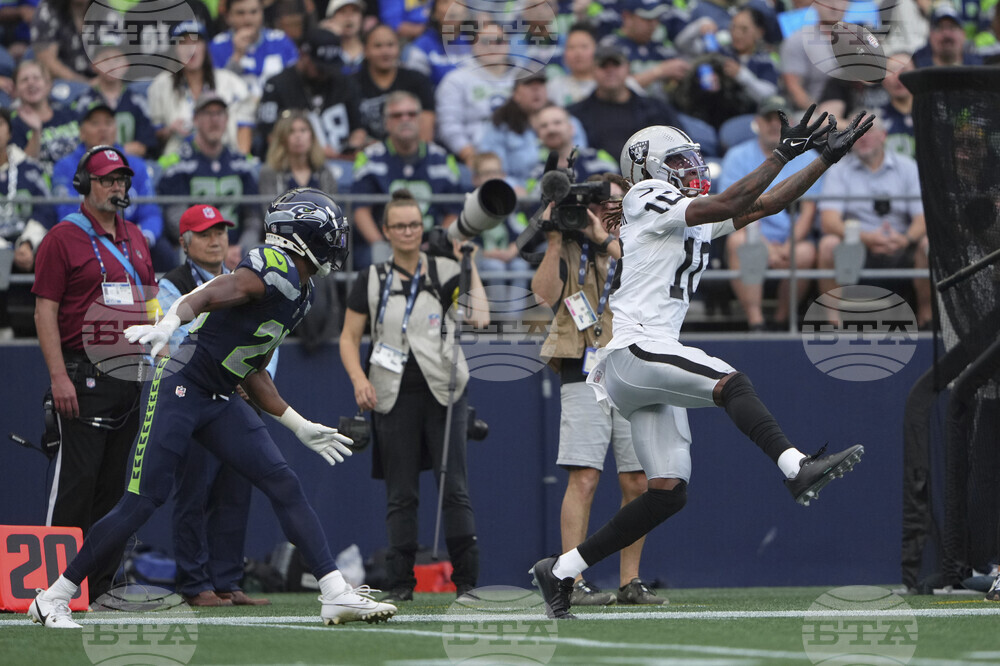 Raiders Seahawks Football