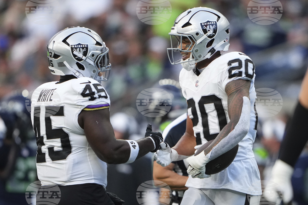 Raiders Seahawks Football
