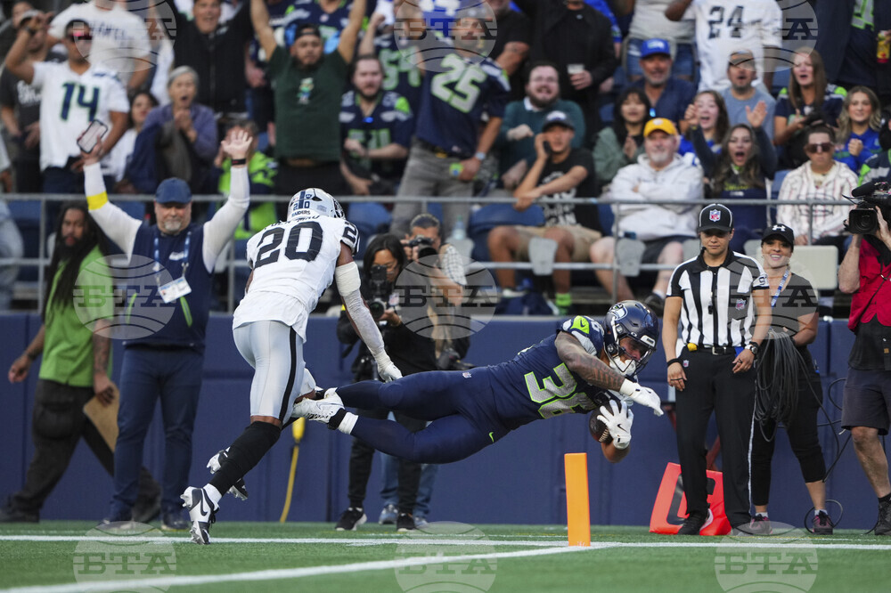 Raiders Seahawks Football