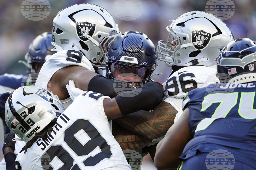 Raiders Seahawks Football