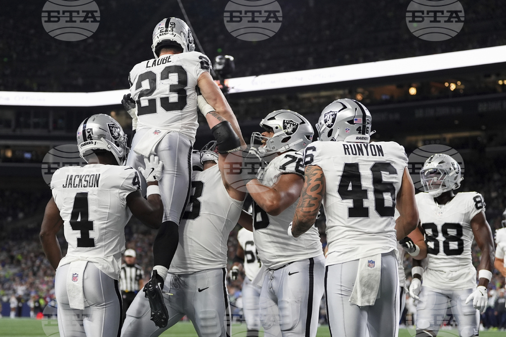 Raiders Seahawks Football