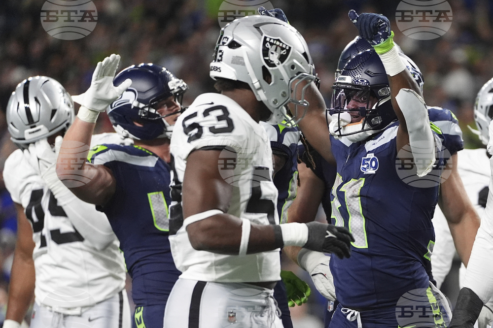 Raiders Seahawks Football