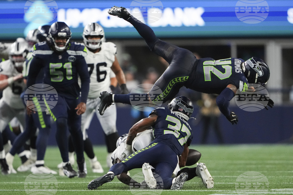 Raiders Seahawks Football