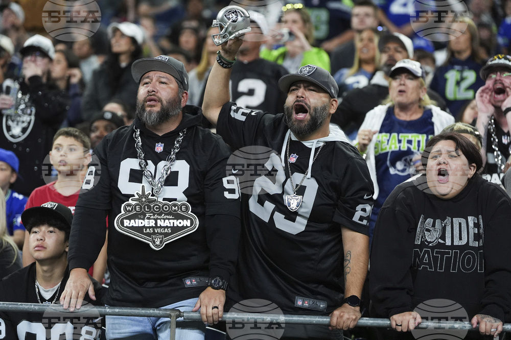 Raiders Seahawks Football