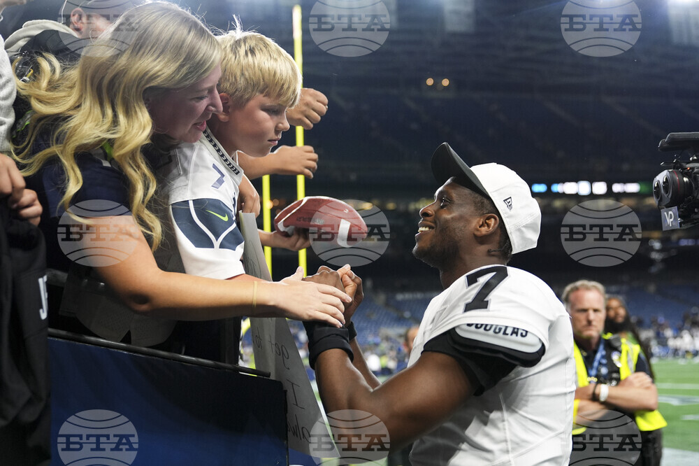 Raiders Seahawks Football