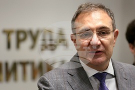 Борислав Гуцанов - представители на браншови организации в земеделието - договори - представяне