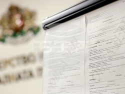 Борислав Гуцанов - представители на браншови организации в земеделието - договори - представяне