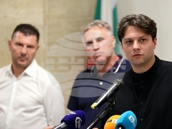 Борислав Гуцанов - представители на браншови организации в земеделието - договори - представяне