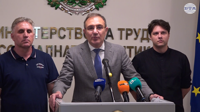  Подписаните еднодневни трудови договори са 135 000, обяви министър Гуцанов във връзка с новите облекчения при сключването им