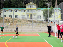 Село Попови ливади - ученически лагер