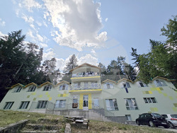 Село Попови ливади - ученически лагер