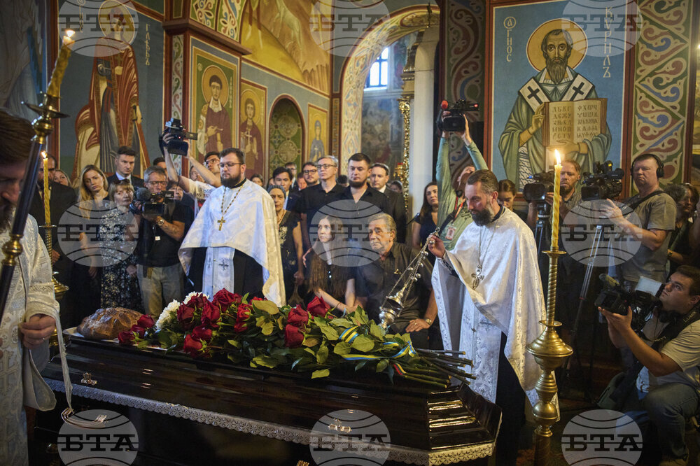 Украинска журналистка, починала в руски арест, бе погребана в Киев