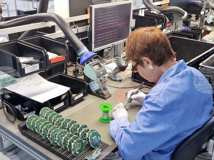 Business Climate Improves in January 2026 M/M