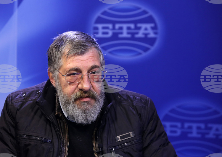 Writer Deyan Enev Wins Aleko International Short Story Competition