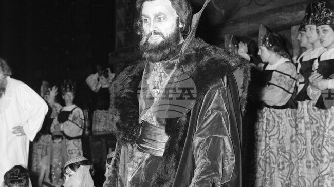 Операта няма да умре, тя е вечно и прекрасно изкуство, казва проф. Асен Селимски, от чието рождение днес се навършват 95 години