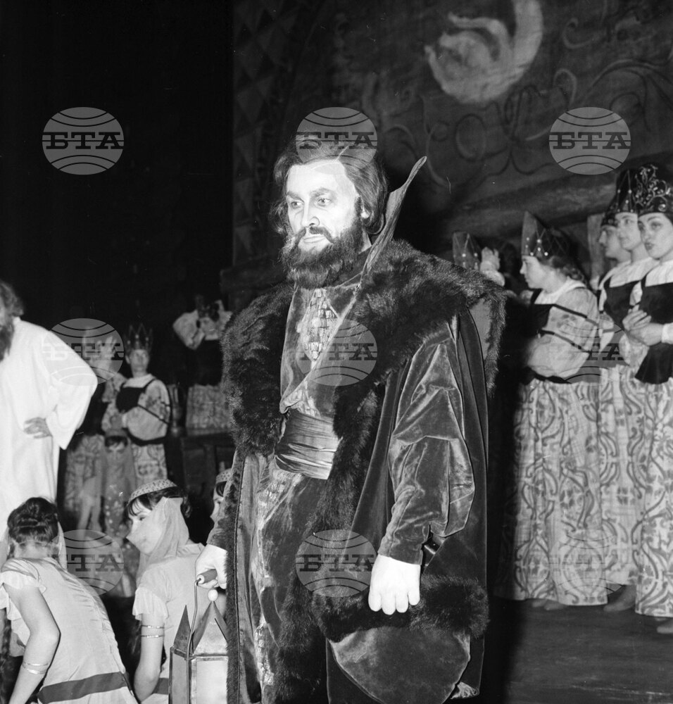 Операта няма да умре, тя е вечно и прекрасно изкуство, казва проф. Асен Селимски, от чието рождение днес се навършват 95 години