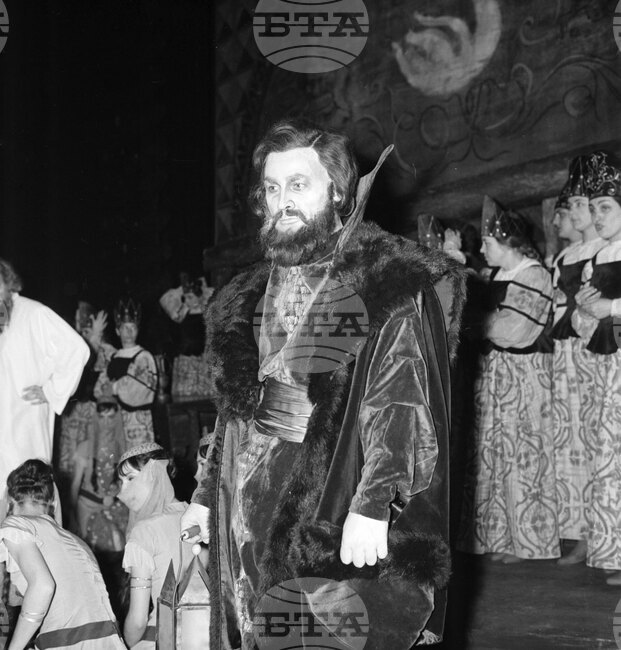 Операта няма да умре, тя е вечно и прекрасно изкуство, казва проф. Асен Селимски, от чието рождение днес се навършват 95 години