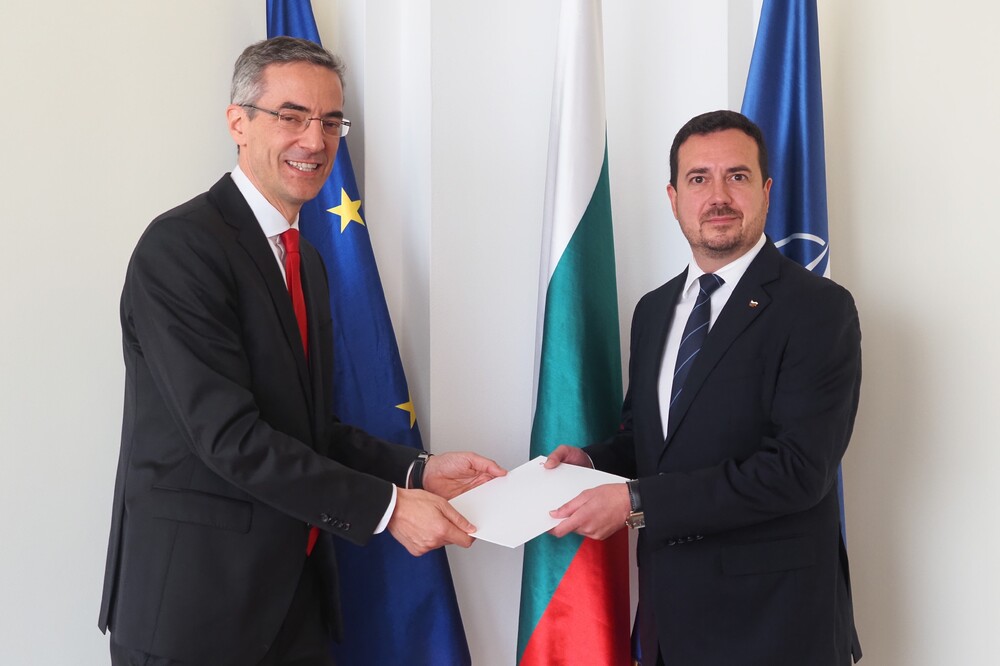 Заместник-министърът на външните работи Николай Павлов прие копия на акредитивните писма на новоназначения извънреден и пълномощен посланик на Конфедерация Швейцария в Република България Н. Пр. Пиер Хагман