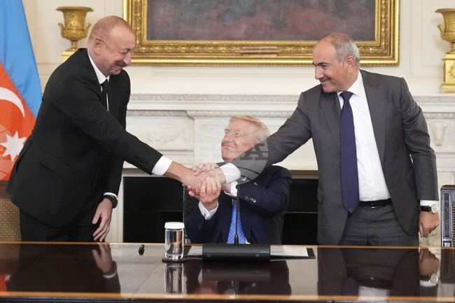 Доналд Тръмп обяви, че е помирил "завинаги" Армения и Азербайджан