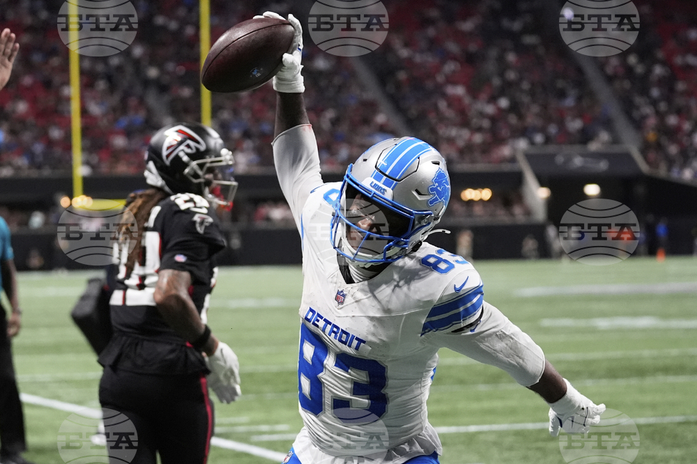 Lions Falcons Football