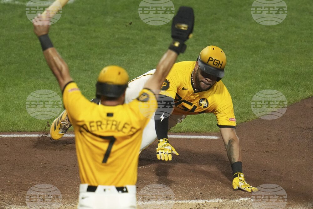 Reds Pirates Baseball