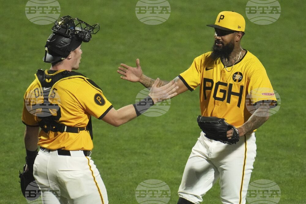 Reds Pirates Baseball