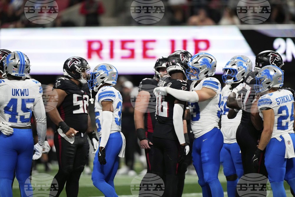 APTOPIX Lions Falcons Football
