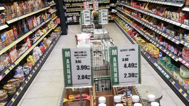 Цените в левове и евро объркват клиентите в Сливен