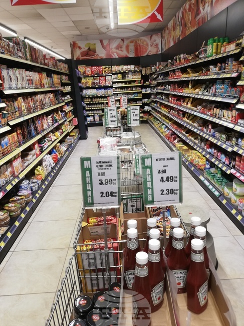 Цените в левове и евро объркват клиентите в Сливен