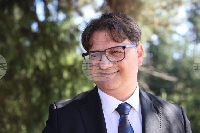 Мариан Бачев: Народното читалище е ключ към сърцата на българите